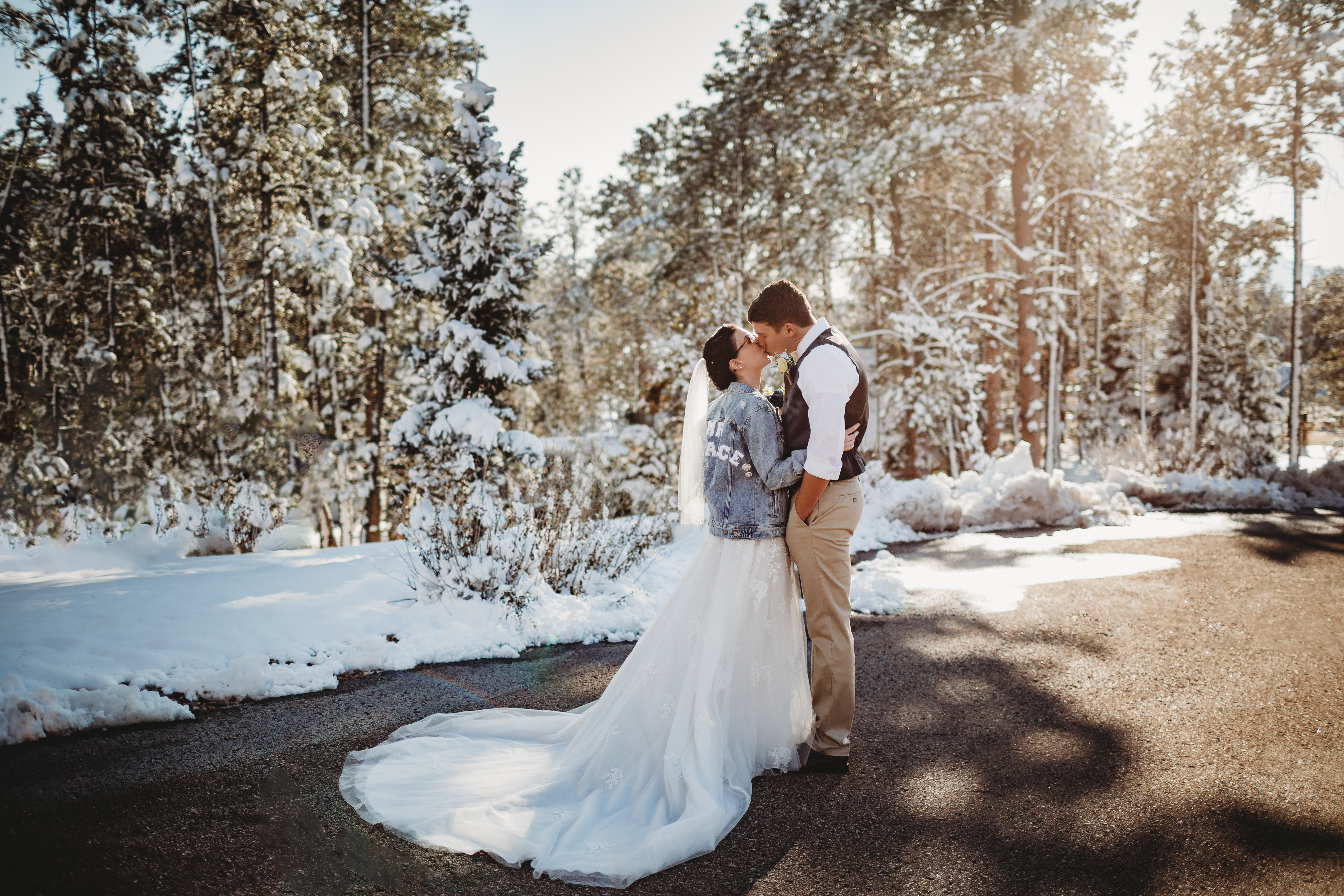 bride and groom kiss at Wedgewood Black Forest